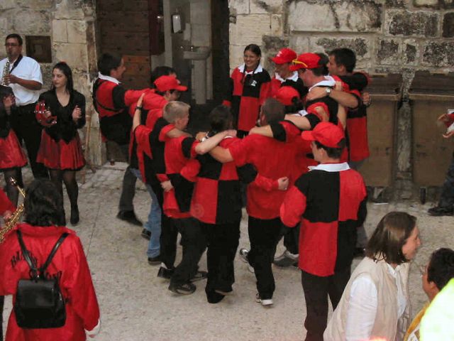 2002-12.jpg